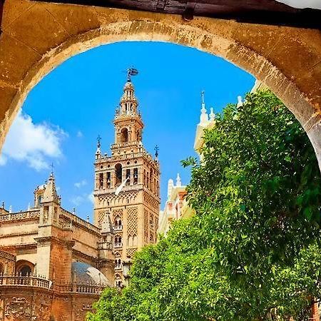 Hub Hostel Seville Luaran gambar