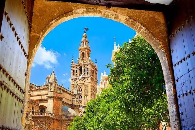Hub Hostel Seville Luaran gambar