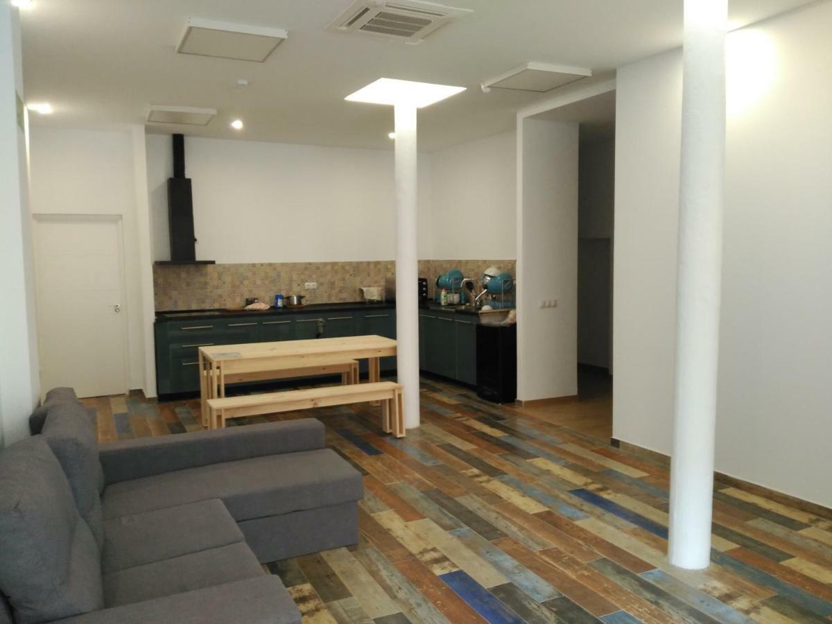 Hub Hostel Seville Luaran gambar